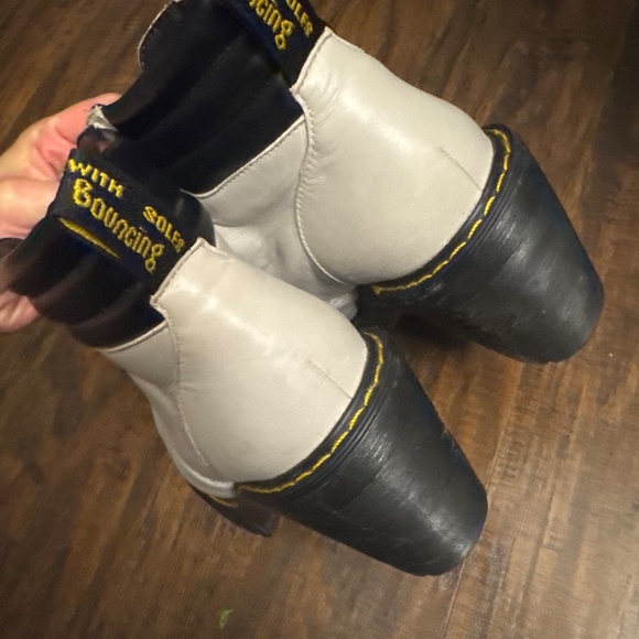 Dr Martens - Picture 3 of 7